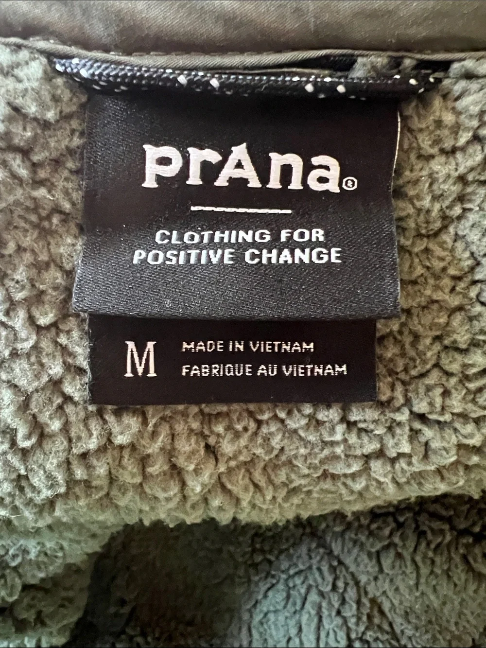 Prana Encinitas Olive Quilted Hooded Puffer Jacket. Size Medium. - Picture 8 of 9